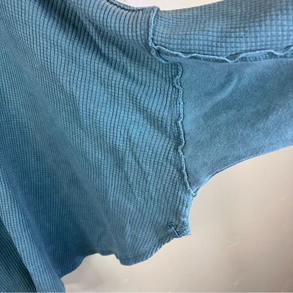 Free People We the Free Microphone Drop Casual Thermal Top Size Small Blue Green - Picture 7 of 8